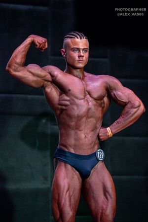 CLASSIC PHYSIQUE +178